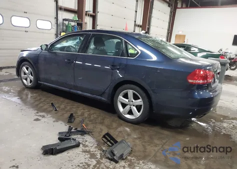 2013 Volkswagen Passat 2.5L Se из США, поврежденный, VIN 1VWBP7A33DC067960